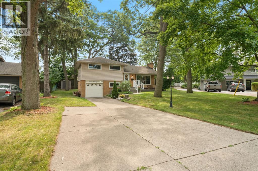 1220 Ridgewood Drive, Sarnia, Ontario  N7V 3R1 - Photo 2 - 26006334