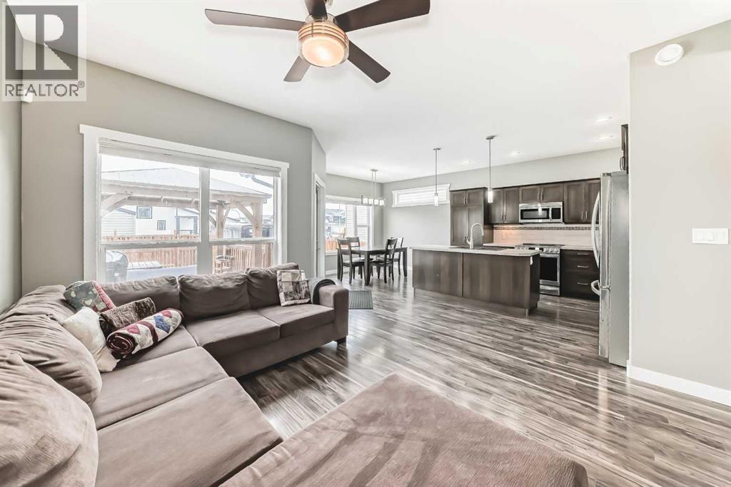 3 Hanson Green, Penhold, Alberta  T0M 1R0 - Photo 12 - A2295623