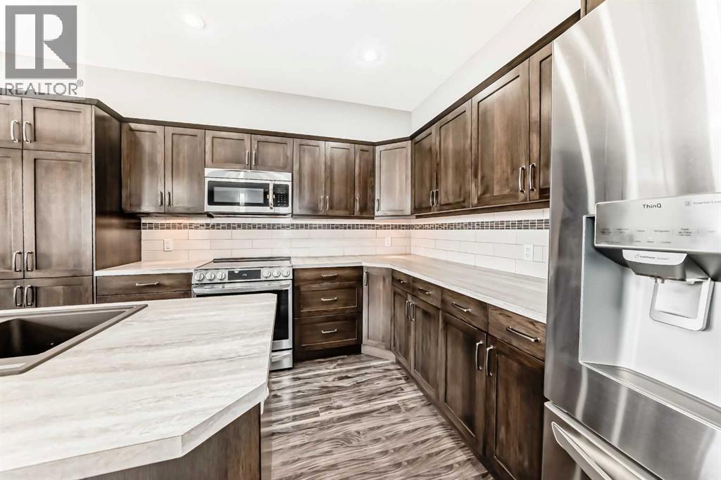 3 Hanson Green, Penhold, Alberta  T0M 1R0 - Photo 9 - A2295623