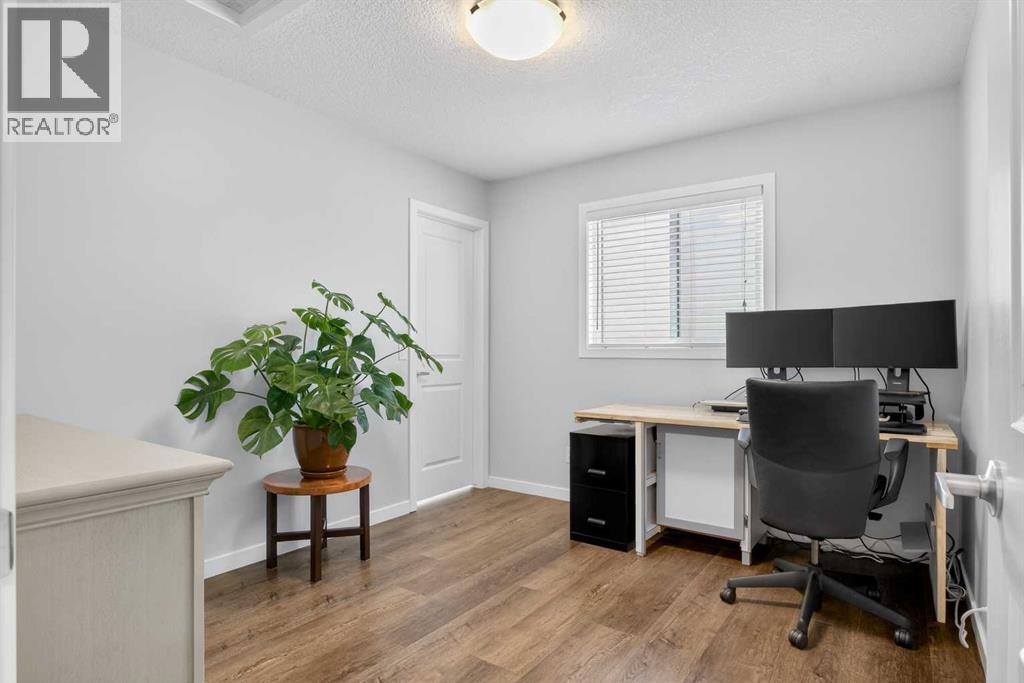 220 Evansborough Way Nw, Calgary, Alberta  T3P 0N9 - Photo 29 - A2295558