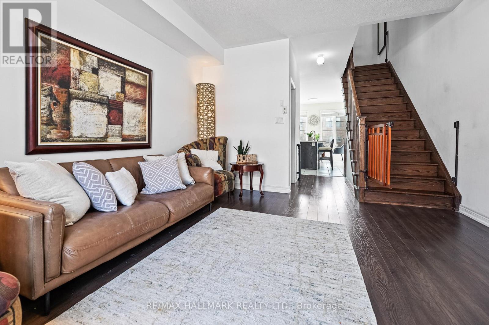 60 Belanger Crescent, Toronto, Ontario  M1L 0H3 - Photo 5 - E12918196