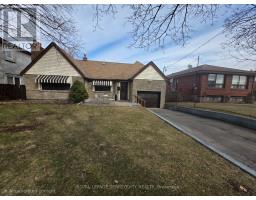 34 DOWNSVIEW AVENUE, Toronto, Ontario