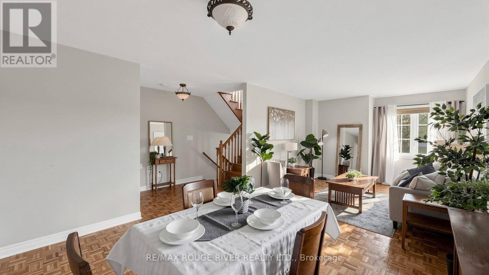 186 Brandon Avenue, Toronto, Ontario  M6H 4H2 - Photo 4 - W12933834