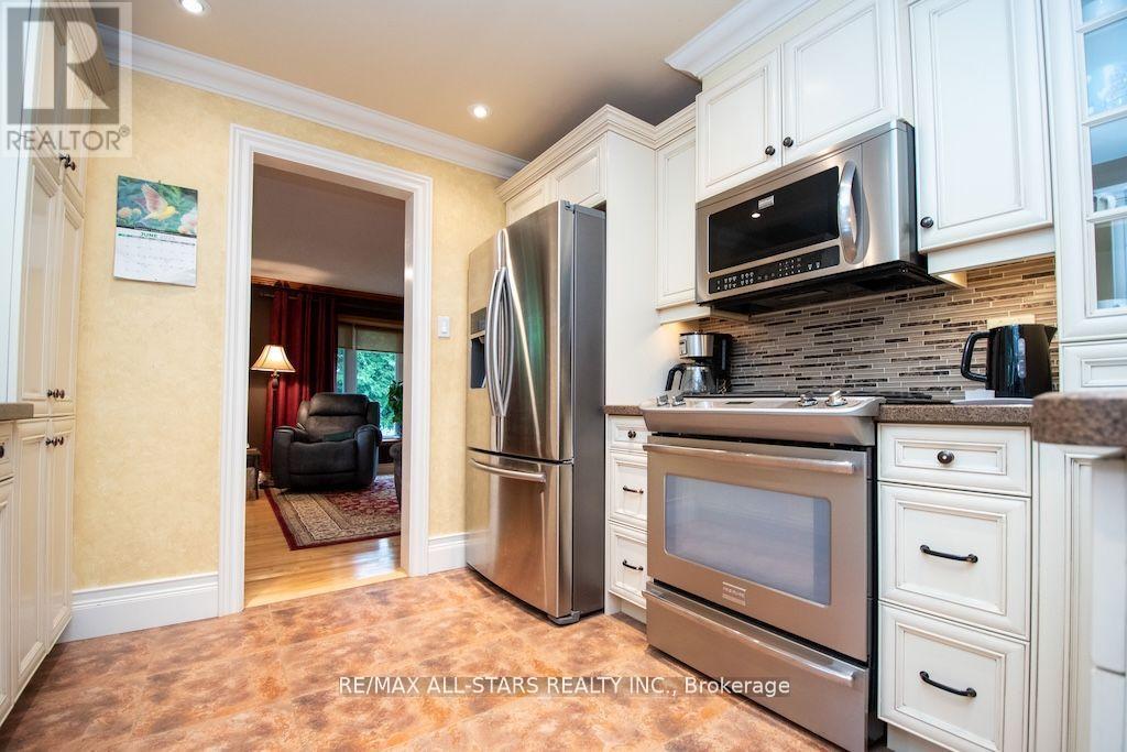 690 Post Road, Kawartha Lakes, Ontario  K0L 2X0 - Photo 12 - X12933976