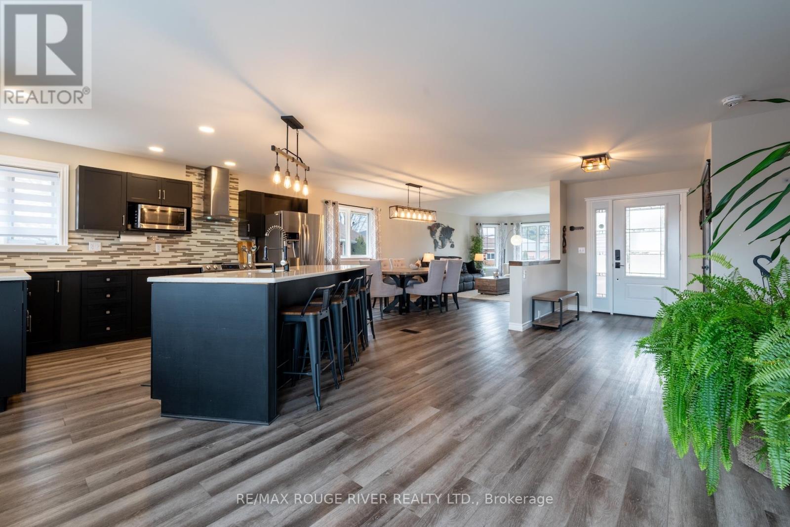 345 Booth Court, Cobourg, Ontario  K9A 5N5 - Photo 7 - X12934000