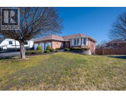 345 BOOTH COURT, Cobourg, Ontario