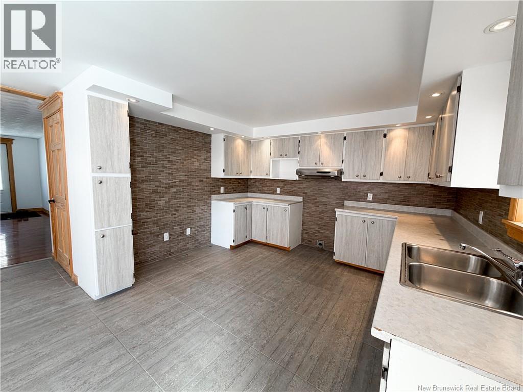 6 Lebel Court, Campbellton, New Brunswick  E3N 3Y3 - Photo 10 - NB126526