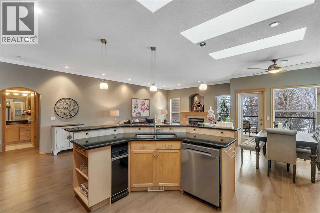 1907 Woodside Boulevard Nw, Airdrie, Alberta  T4B 2M4 - Photo 17 - A2295912