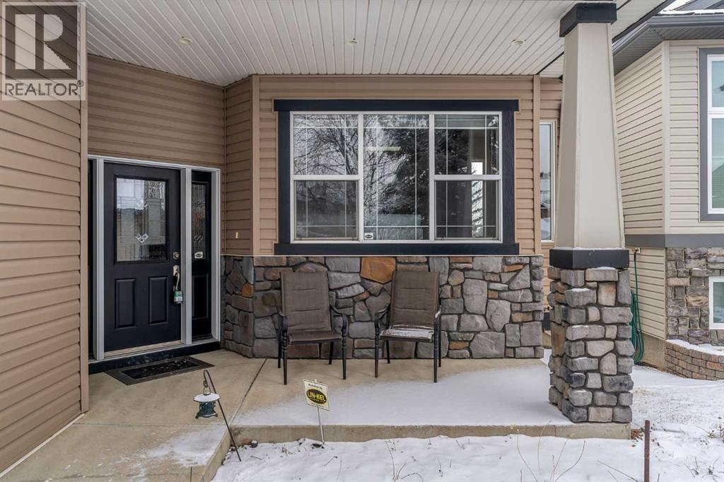 1907 Woodside Boulevard Nw, Airdrie, Alberta  T4B 2M4 - Photo 2 - A2295912