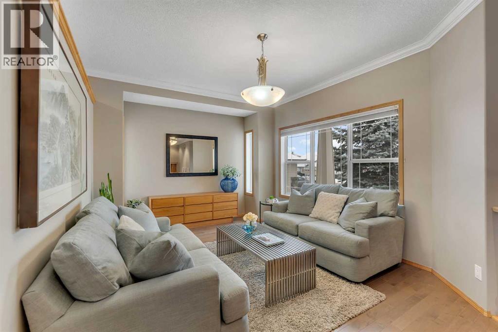 1907 Woodside Boulevard Nw, Airdrie, Alberta  T4B 2M4 - Photo 7 - A2295912