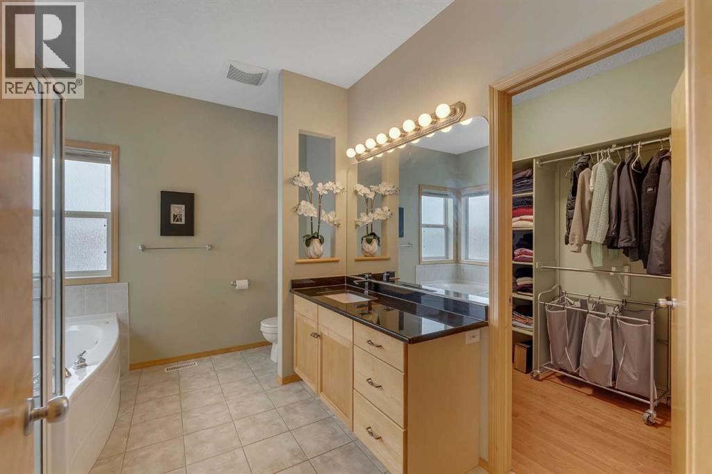 1907 Woodside Boulevard Nw, Airdrie, Alberta  T4B 2M4 - Photo 24 - A2295912