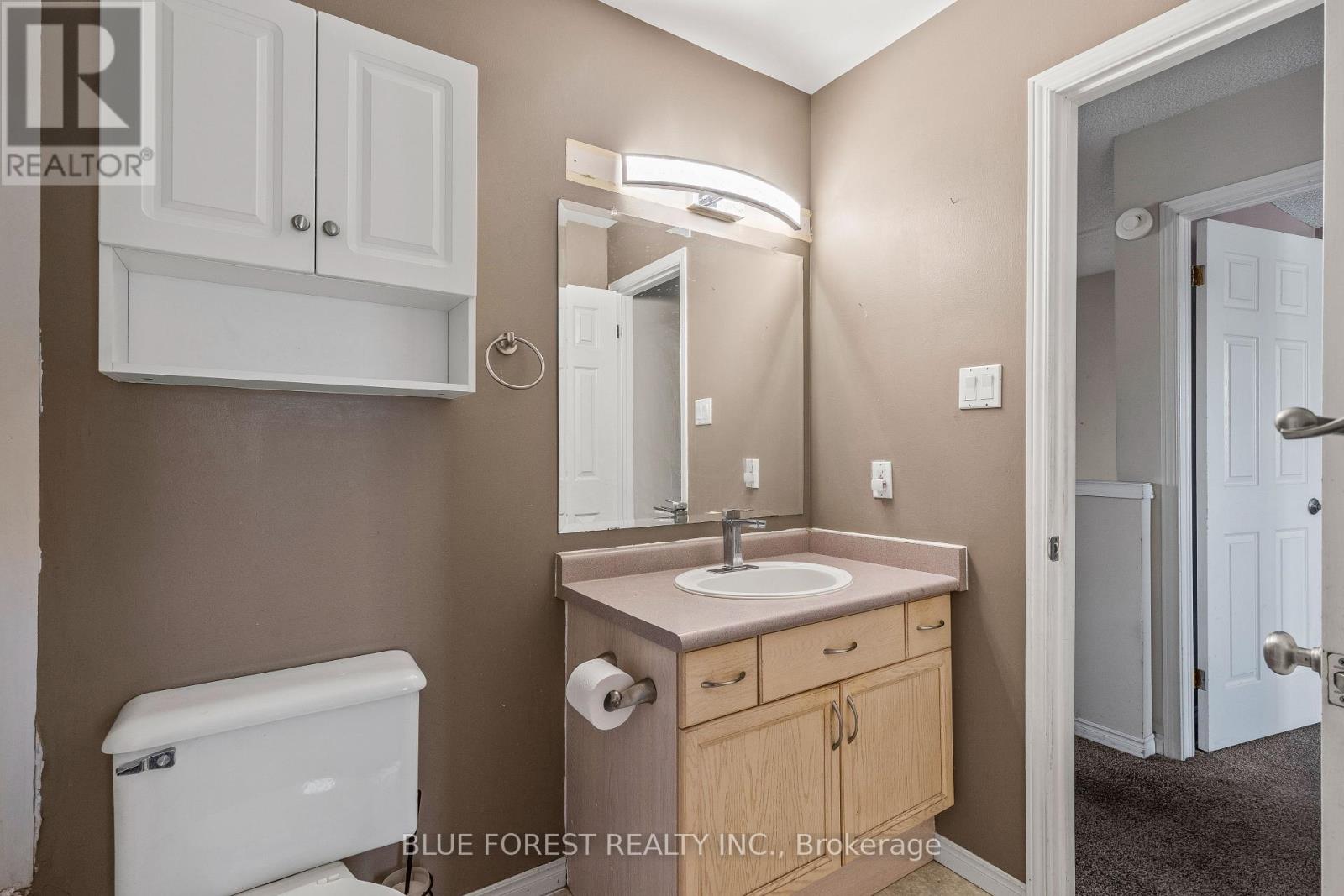 260 Oak Street, Lucan Biddulph, Ontario  N0M 2J0 - Photo 22 - X12934010