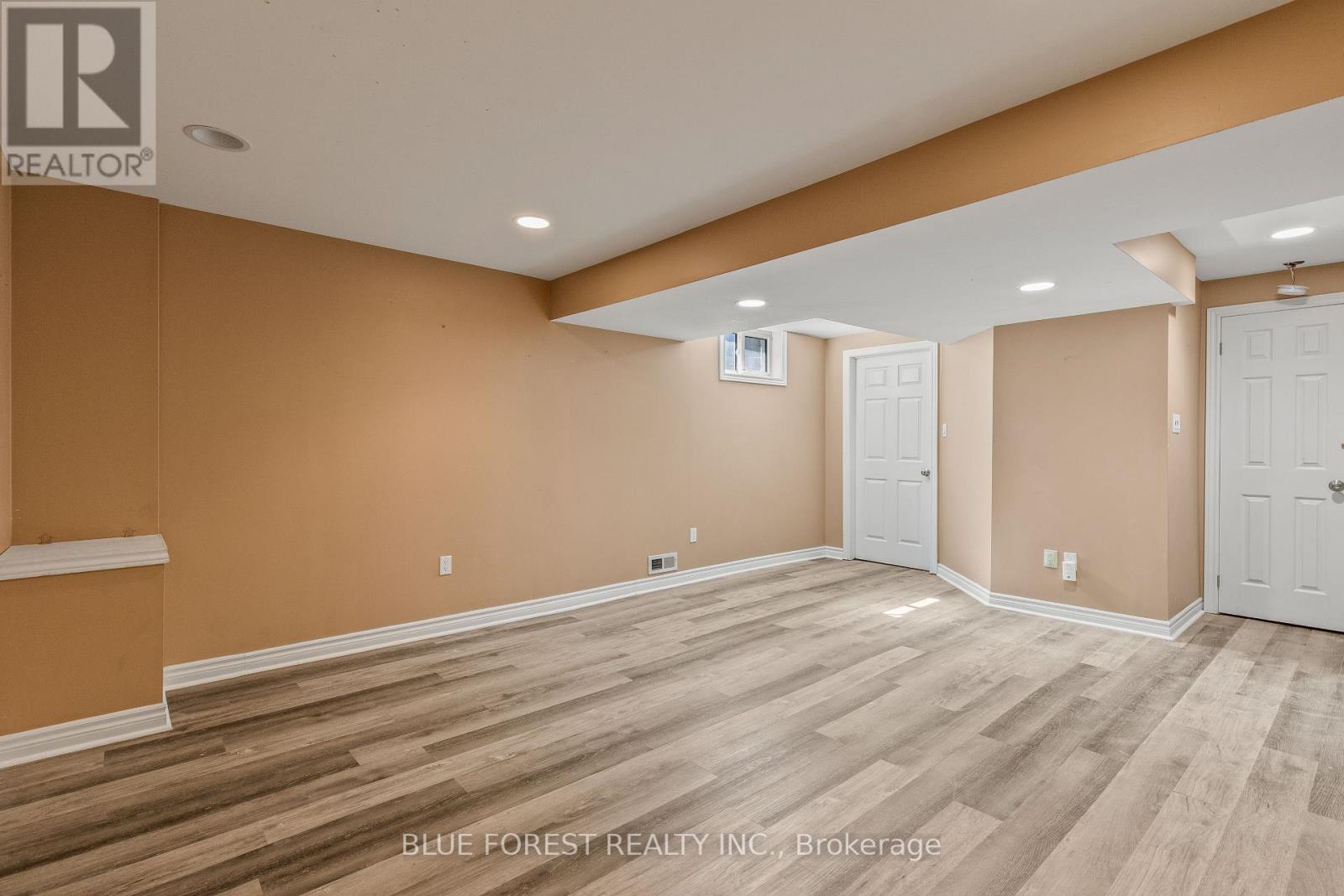 260 Oak Street, Lucan Biddulph, Ontario  N0M 2J0 - Photo 26 - X12934010