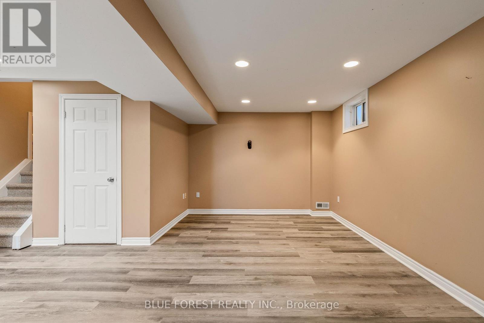 260 Oak Street, Lucan Biddulph, Ontario  N0M 2J0 - Photo 28 - X12934010