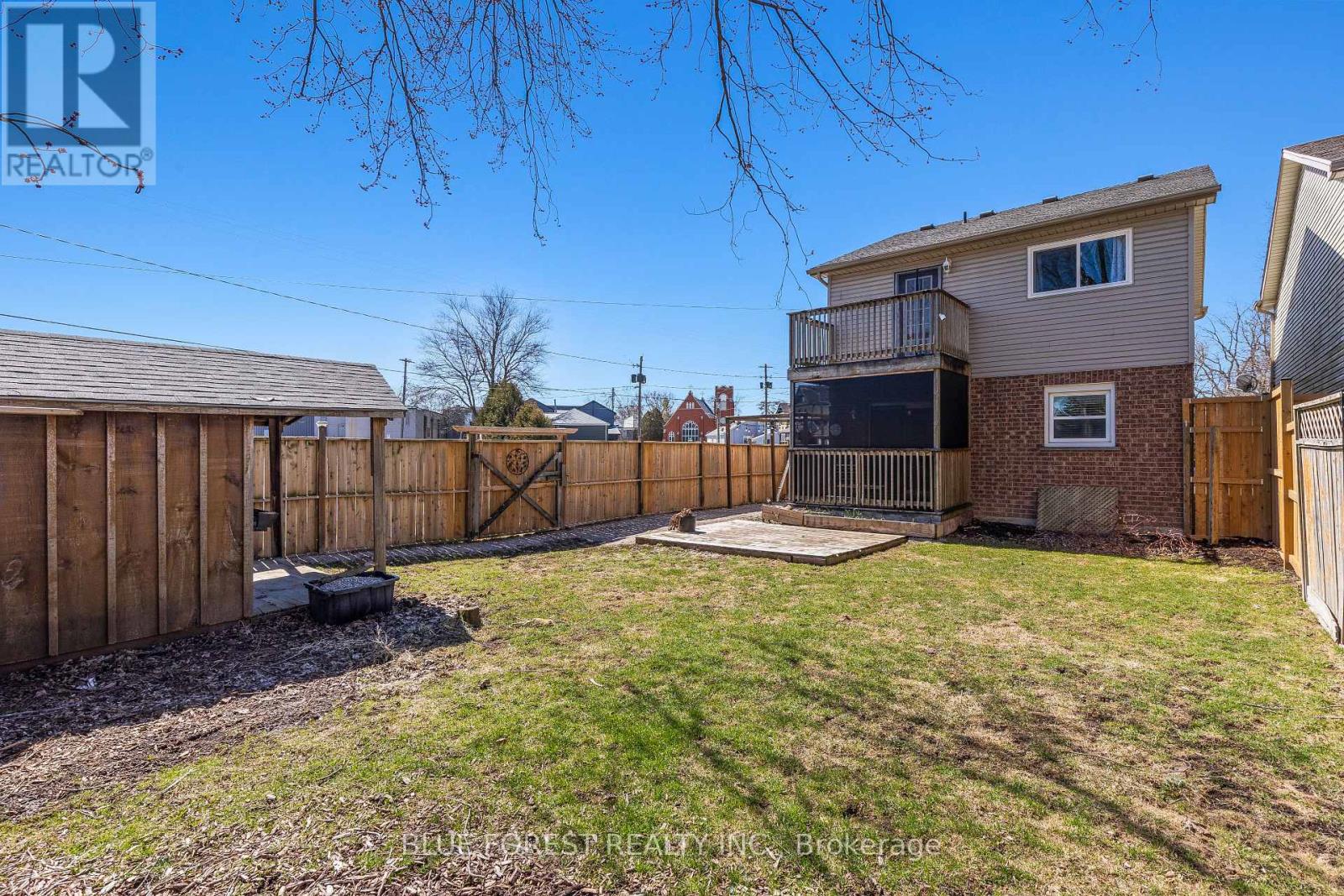 260 Oak Street, Lucan Biddulph, Ontario  N0M 2J0 - Photo 34 - X12934010