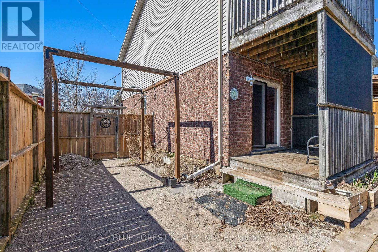 260 Oak Street, Lucan Biddulph, Ontario  N0M 2J0 - Photo 36 - X12934010