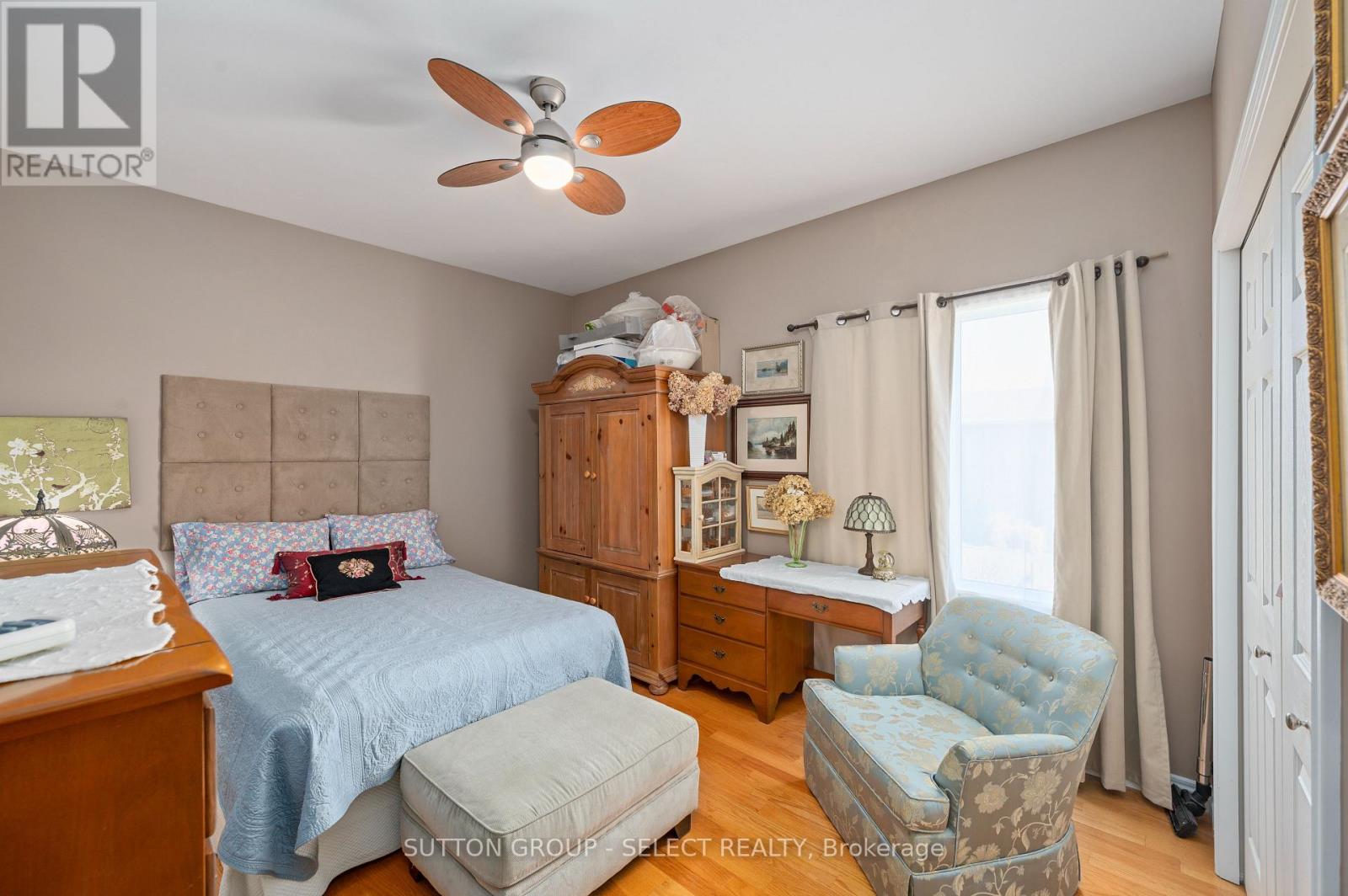 32 Robin Street, North Middlesex, Ontario  N0M 1A0 - Photo 10 - X12934040