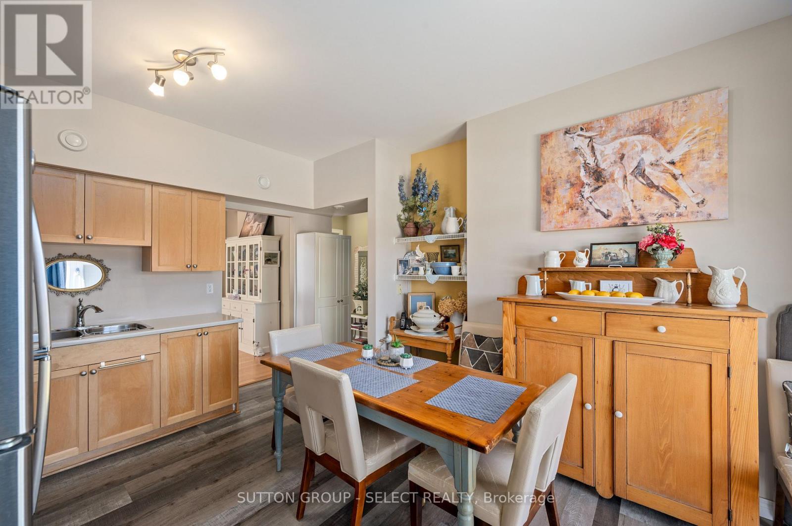 32 Robin Street, North Middlesex, Ontario  N0M 1A0 - Photo 14 - X12934040