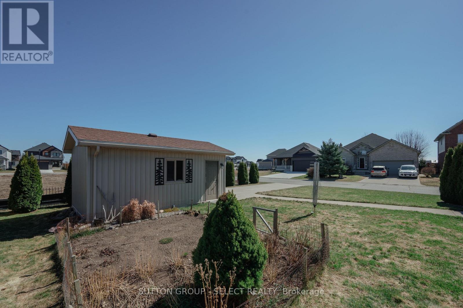 32 Robin Street, North Middlesex, Ontario  N0M 1A0 - Photo 21 - X12934040