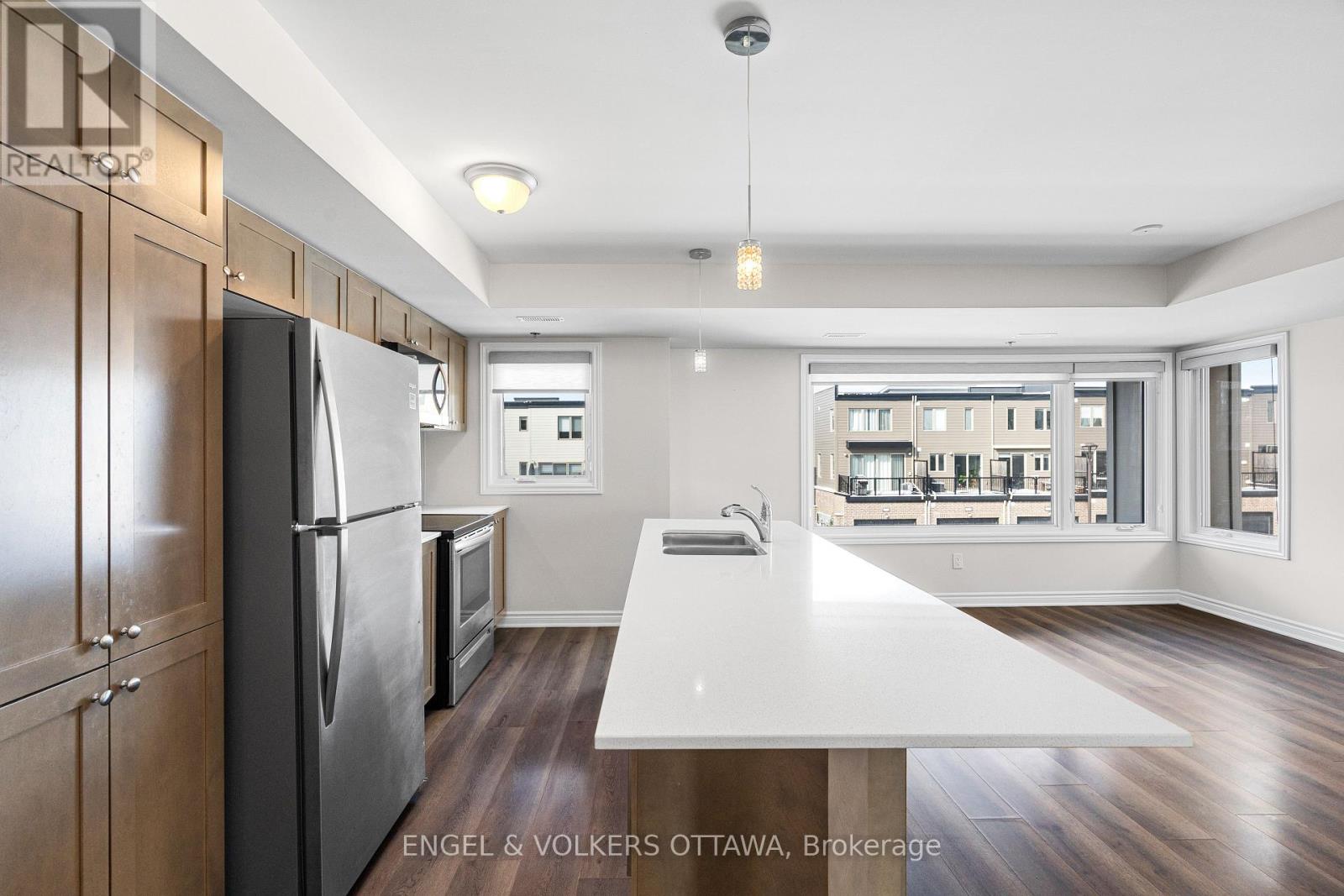 571 Ozawa Private, Ottawa, Ontario  K1K 4Z9 - Photo 13 - X12934032