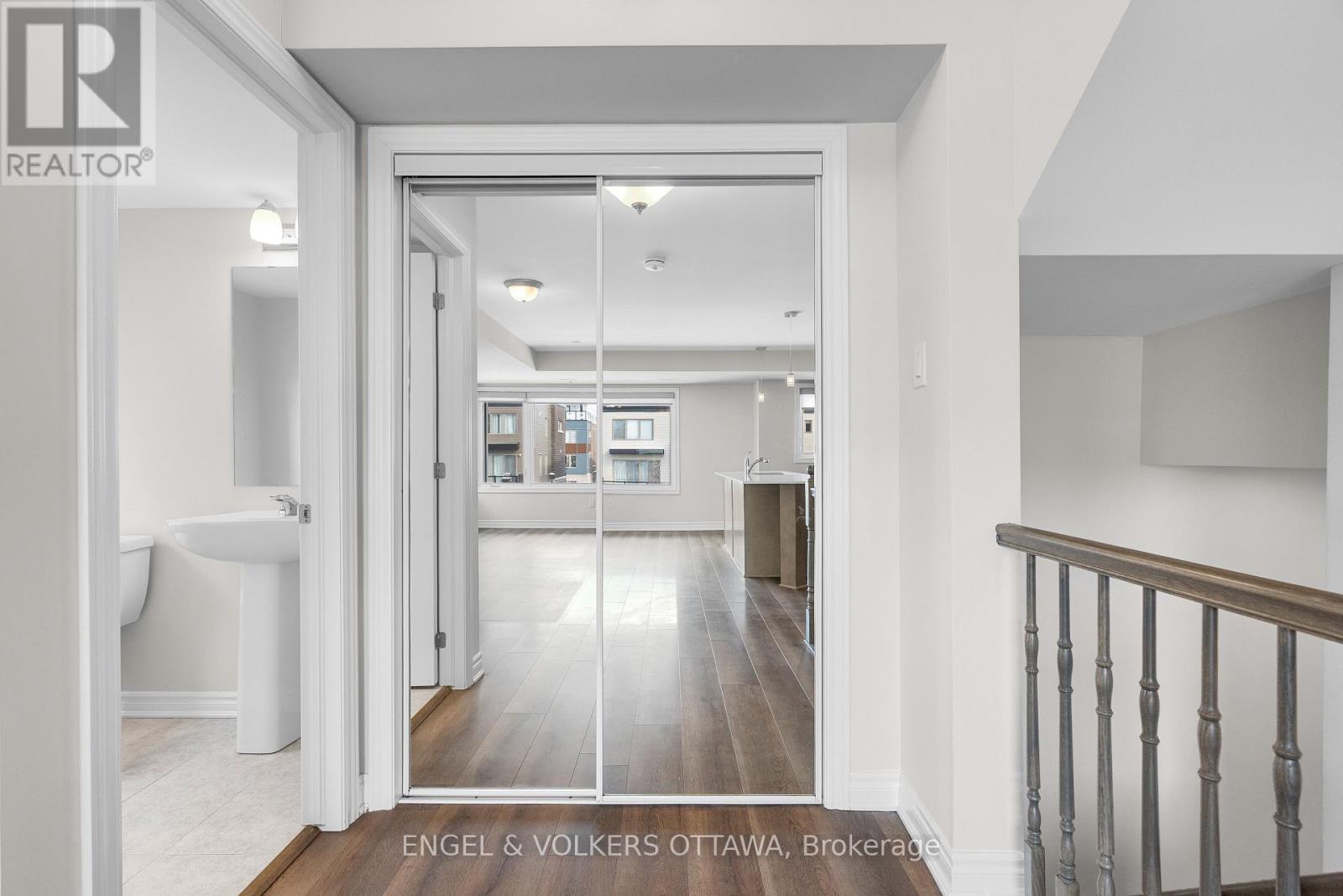 571 Ozawa Private, Ottawa, Ontario  K1K 4Z9 - Photo 16 - X12934032