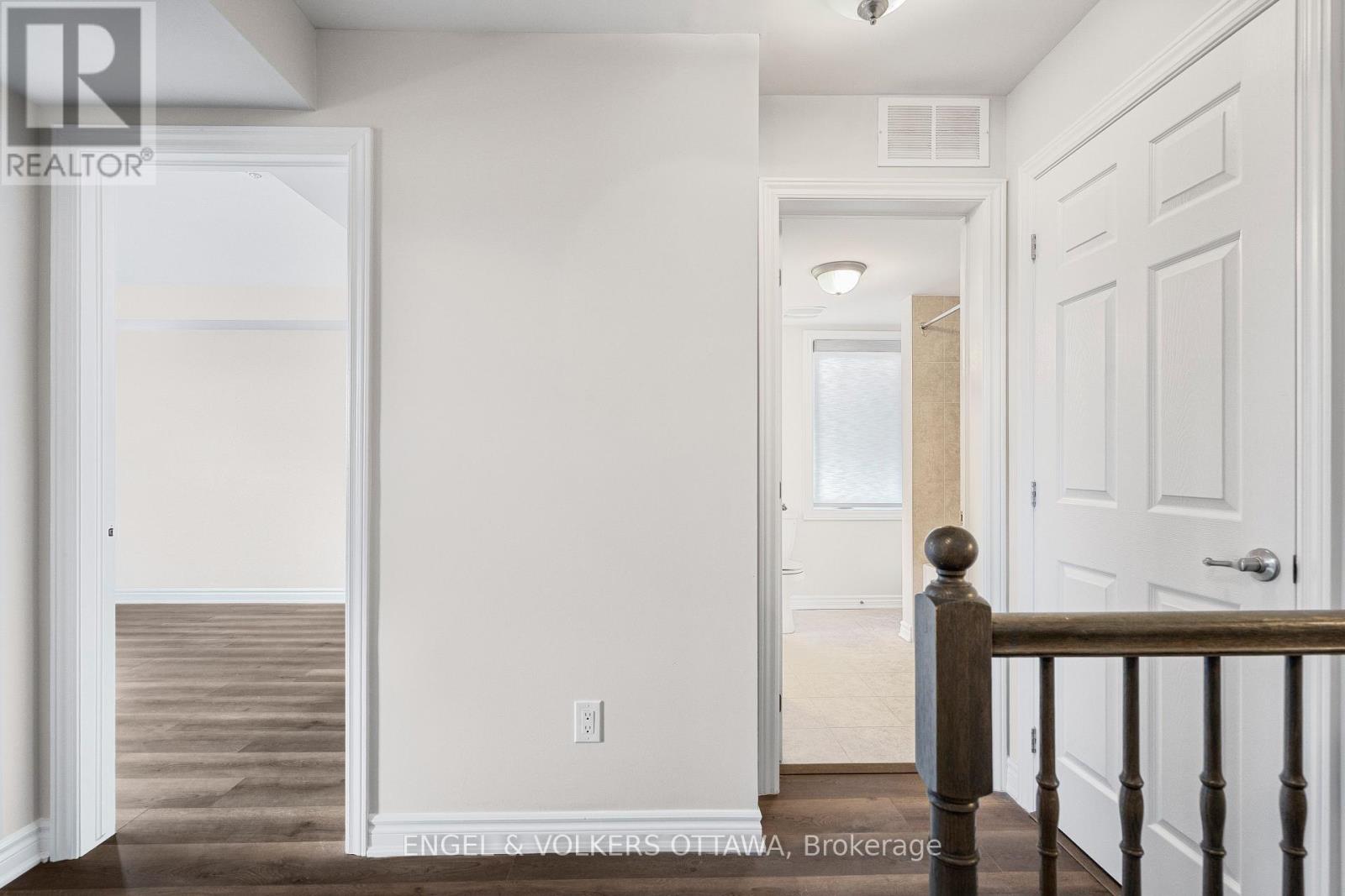 571 Ozawa Private, Ottawa, Ontario  K1K 4Z9 - Photo 19 - X12934032