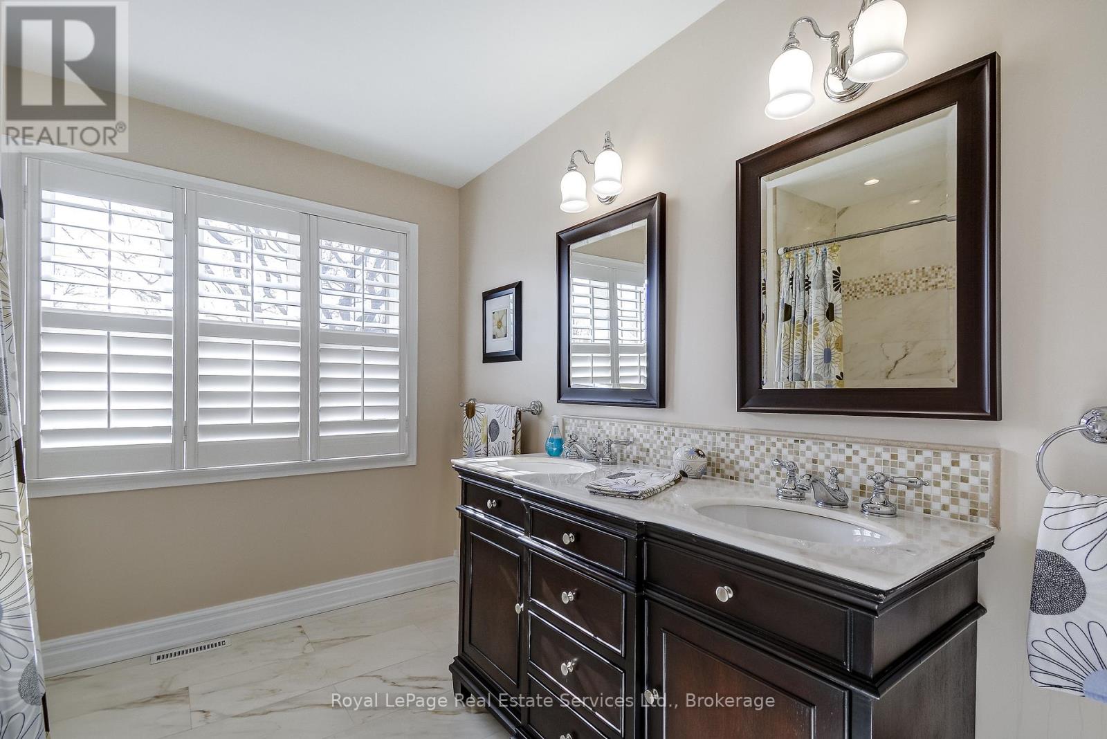 2139 Brays Lane, Oakville, Ontario  L6M 2T2 - Photo 31 - W12934058