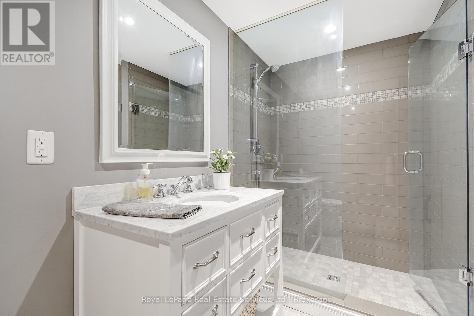 2139 Brays Lane, Oakville, Ontario  L6M 2T2 - Photo 36 - W12934058