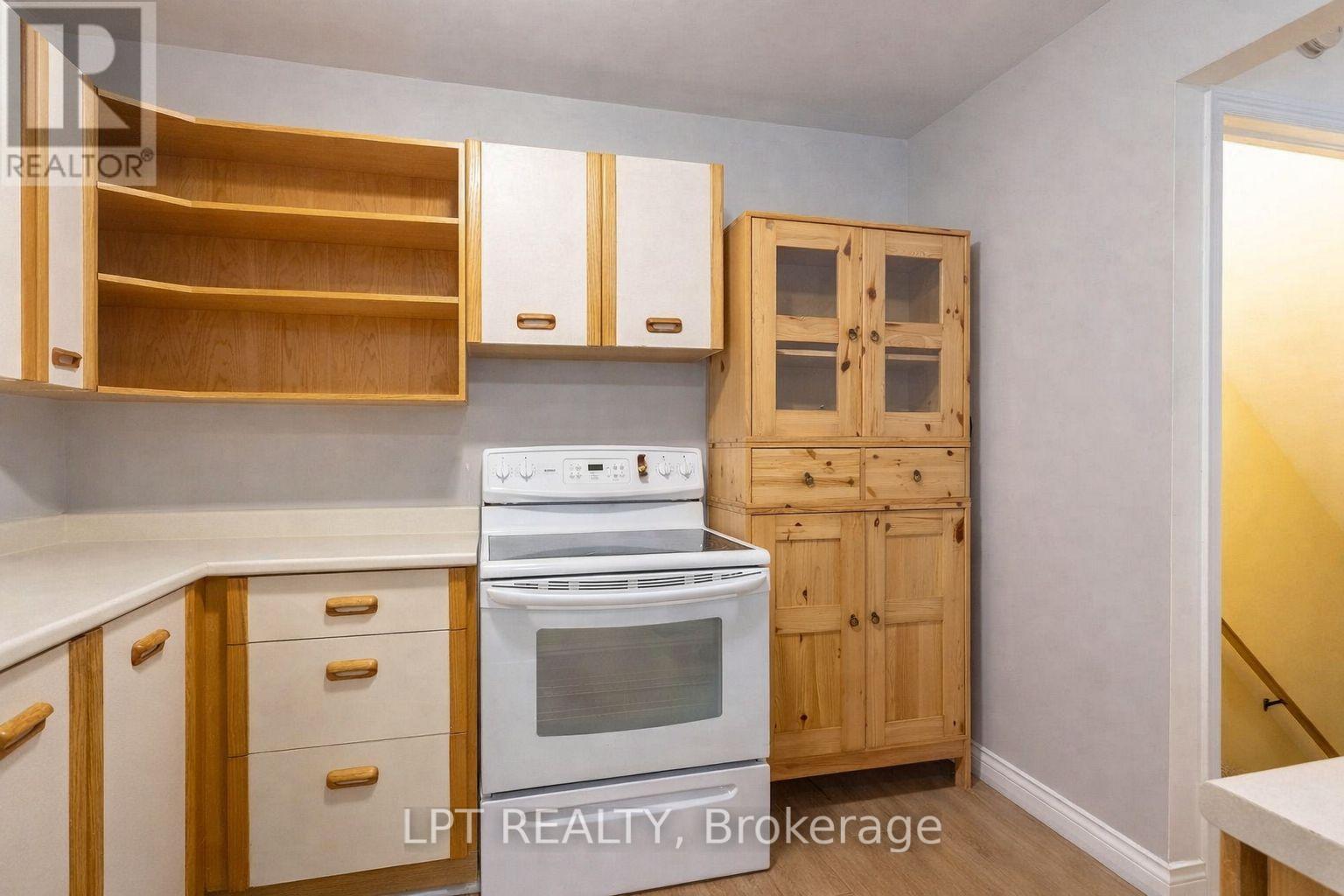 342 Linwood Avenue, Orillia, Ontario  L3V 2X1 - Photo 6 - S12902444