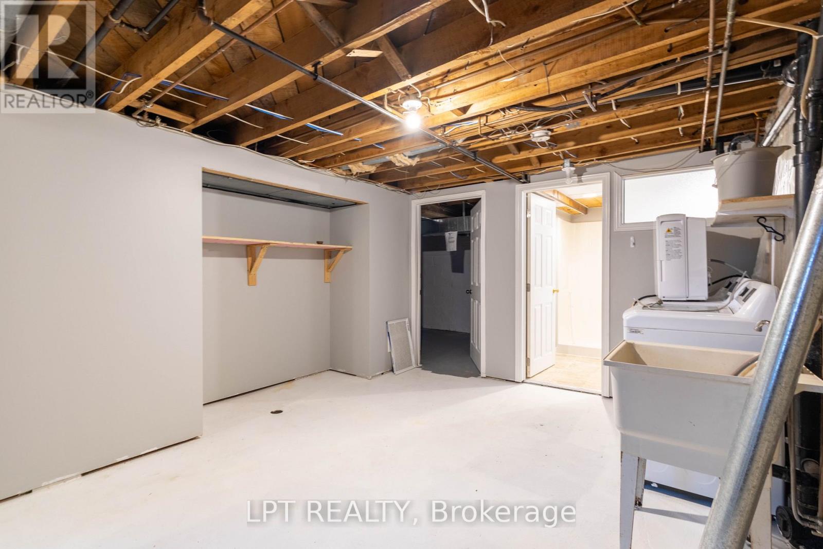 342 Linwood Avenue, Orillia, Ontario  L3V 2X1 - Photo 35 - S12902444