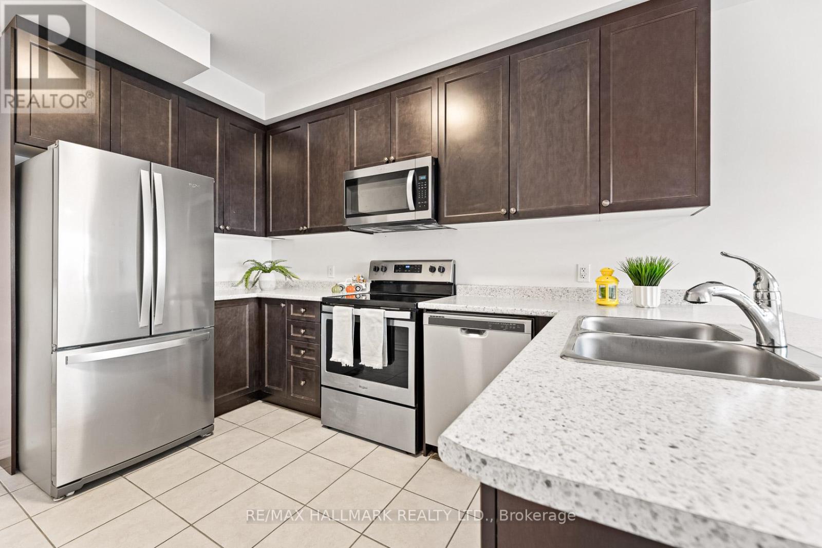 283 Skinner Road, Hamilton, Ontario  L8B 1W5 - Photo 13 - X12896890