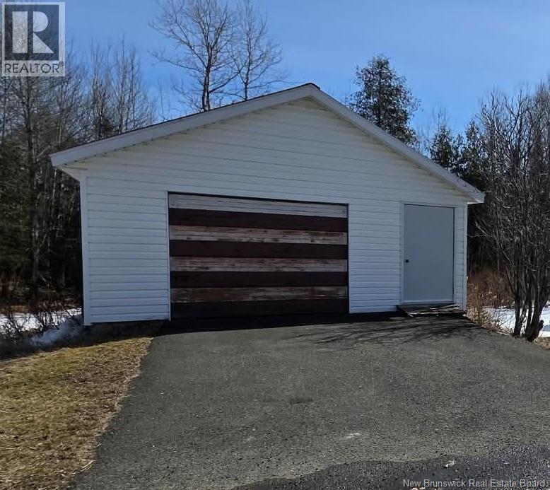 20 Roulston Avenue, Plaster Rock, New Brunswick  E7G 2R2 - Photo 33 - NB136041