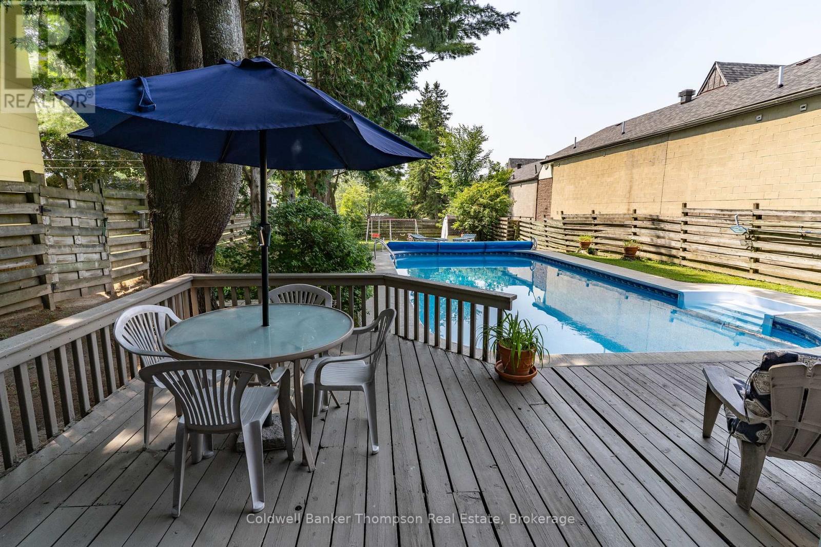 3 Cliff Avenue, Huntsville, Ontario  P1H 1G4 - Photo 5 - X12933968