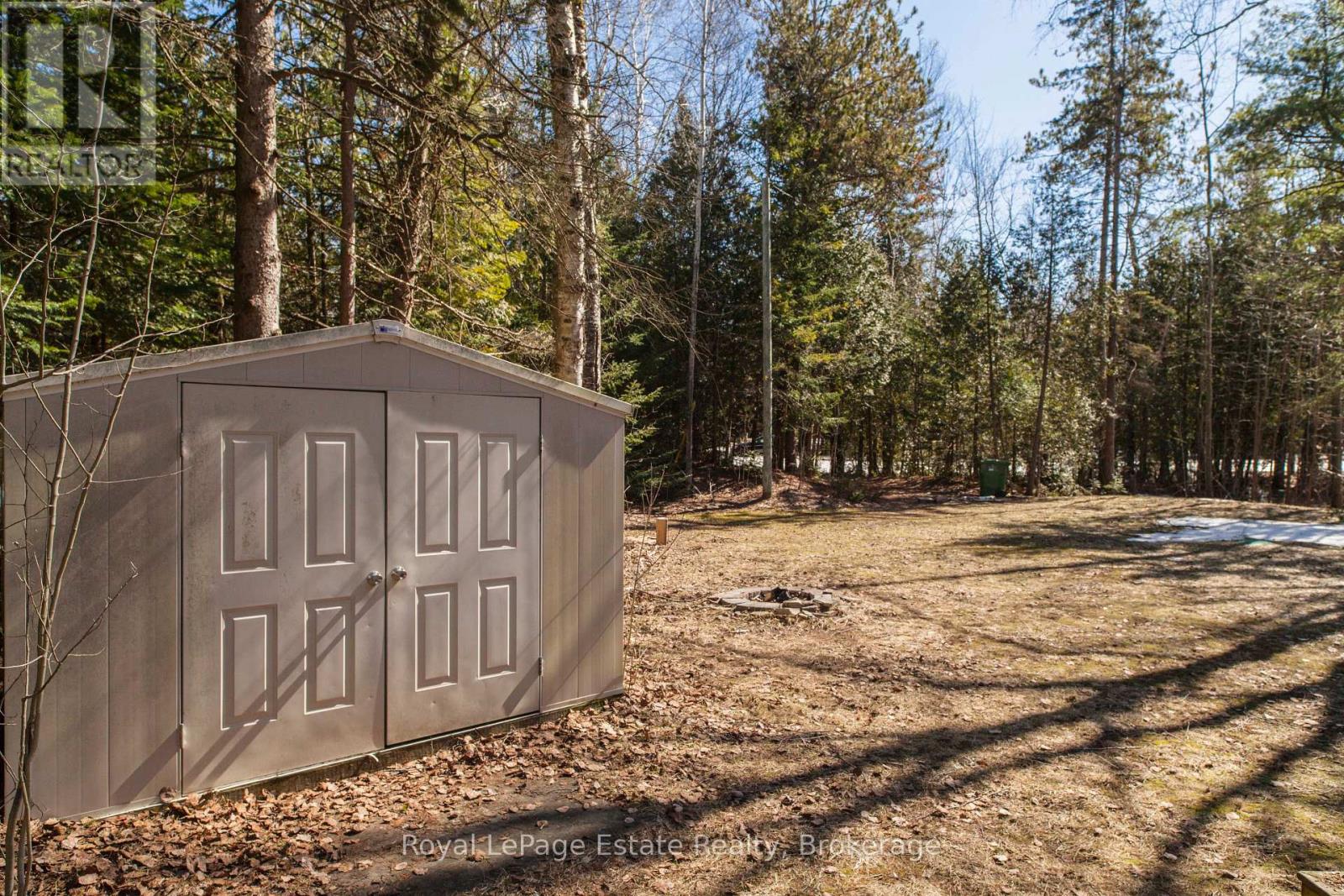 49 Thompson Avenue, Native Leased Lands, Ontario  N0H 2G0 - Photo 35 - X12933980