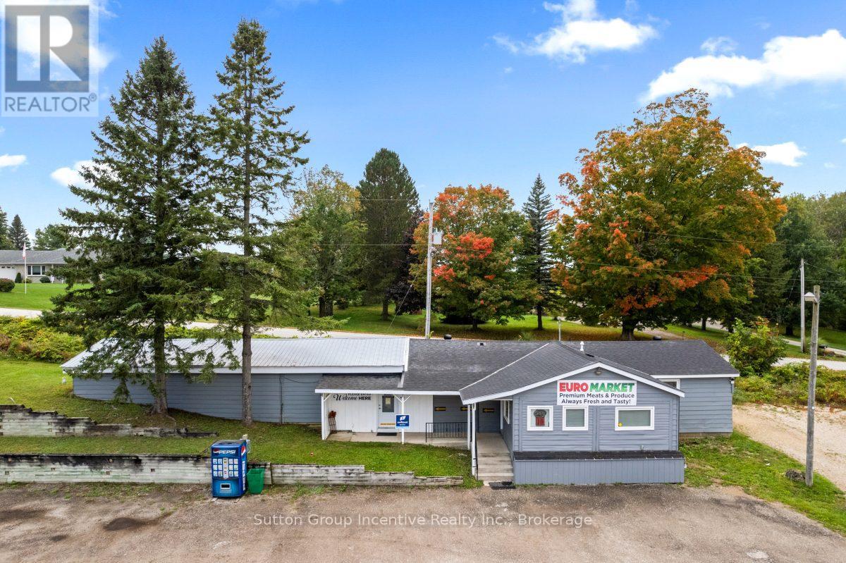 317080 6 & 10, Chatsworth, Ontario  N0H 1G0 - Photo 2 - X12933988