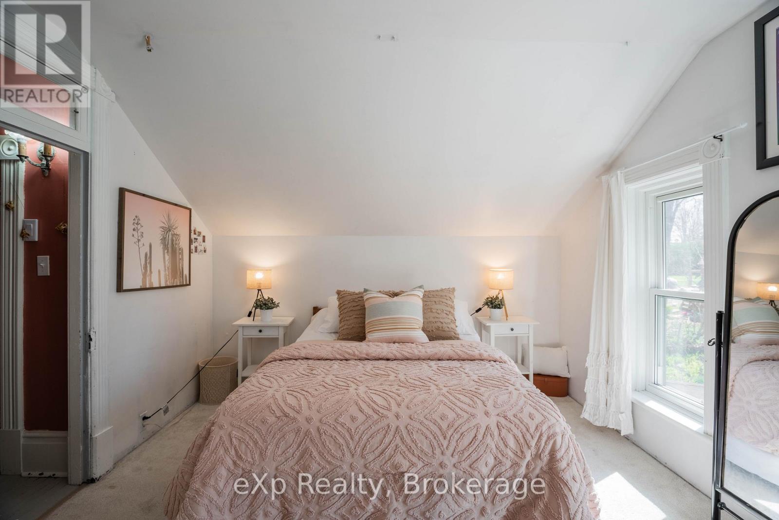 352 Berford Street, South Bruce Peninsula, Ontario N0H 2T0 - Photo 32 - X12934008