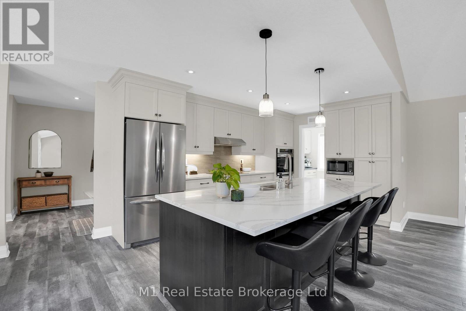 6572 12 Line, Minto, Ontario N0G 1Z0 - Photo 17 - X12934014