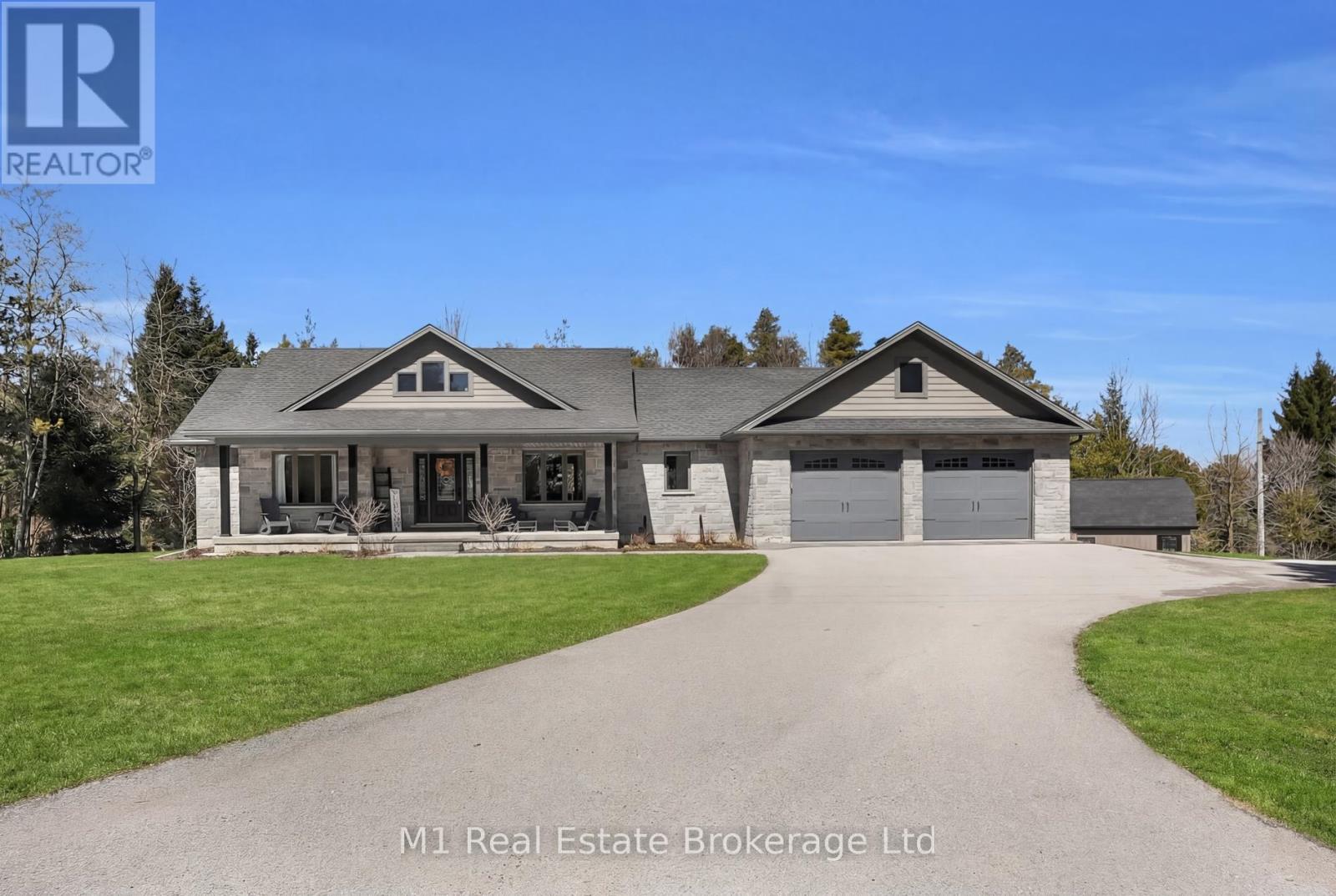 6572 12 Line, Minto, Ontario N0G 1Z0 - Photo 2 - X12934014