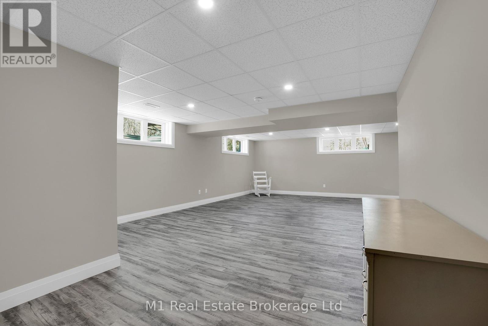 6572 12 Line, Minto, Ontario N0G 1Z0 - Photo 29 - X12934014