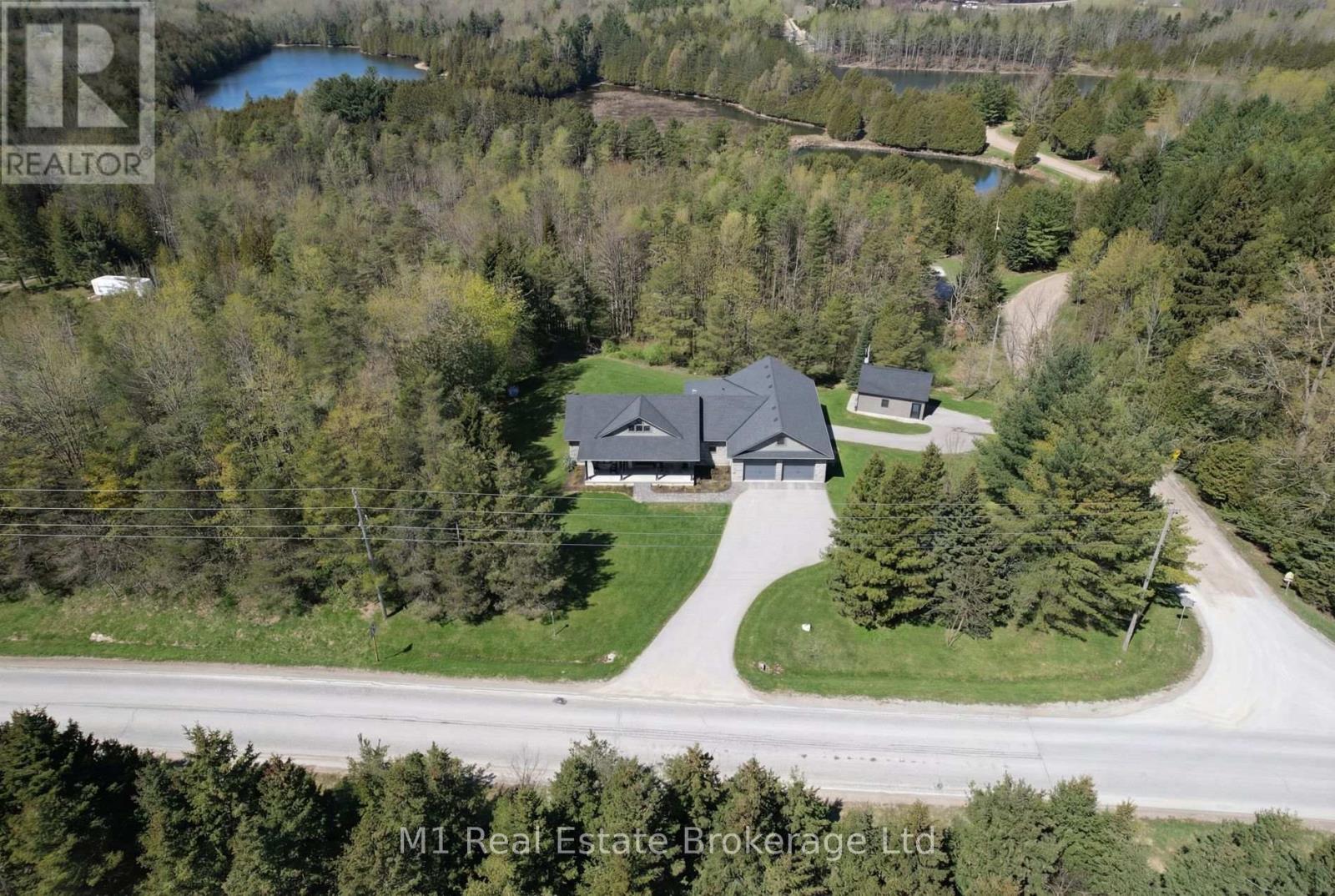 6572 12 Line, Minto, Ontario N0G 1Z0 - Photo 5 - X12934014