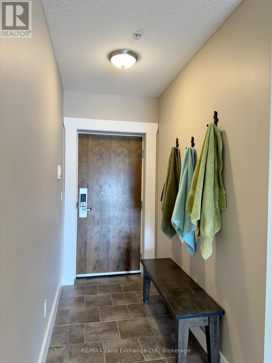 203 - 137 Elgin Street, Saugeen Shores, Ontario  N0H 2C6 - Photo 15 - X12934044