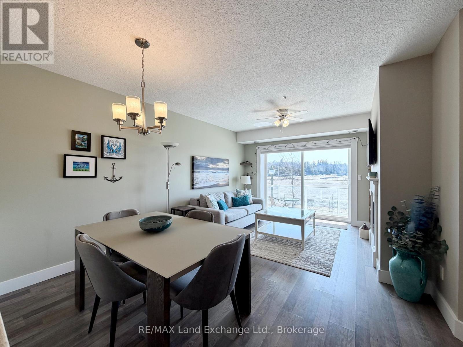 203 - 137 Elgin Street, Saugeen Shores, Ontario  N0H 2C6 - Photo 4 - X12934044