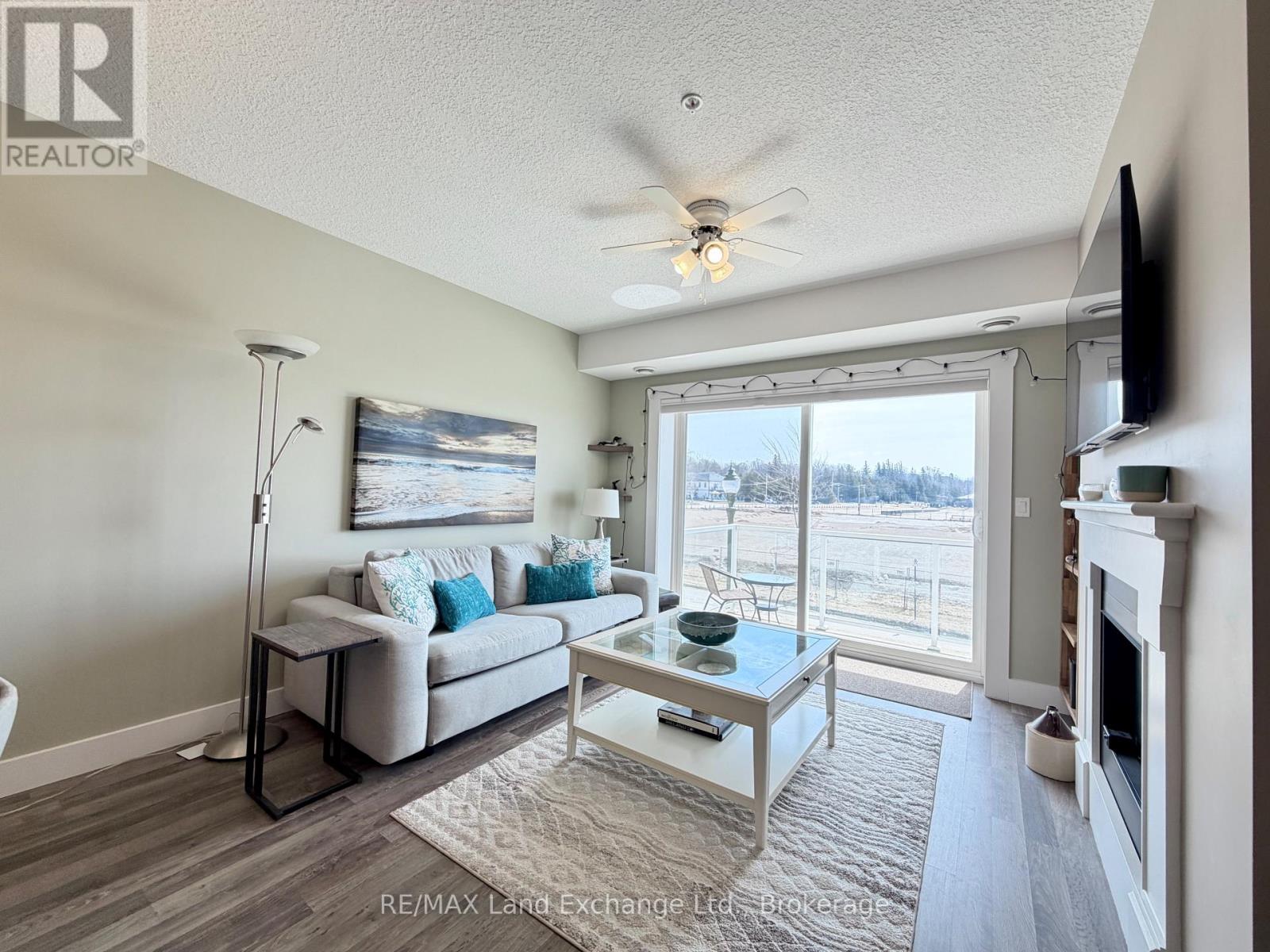 203 - 137 Elgin Street, Saugeen Shores, Ontario  N0H 2C6 - Photo 5 - X12934044