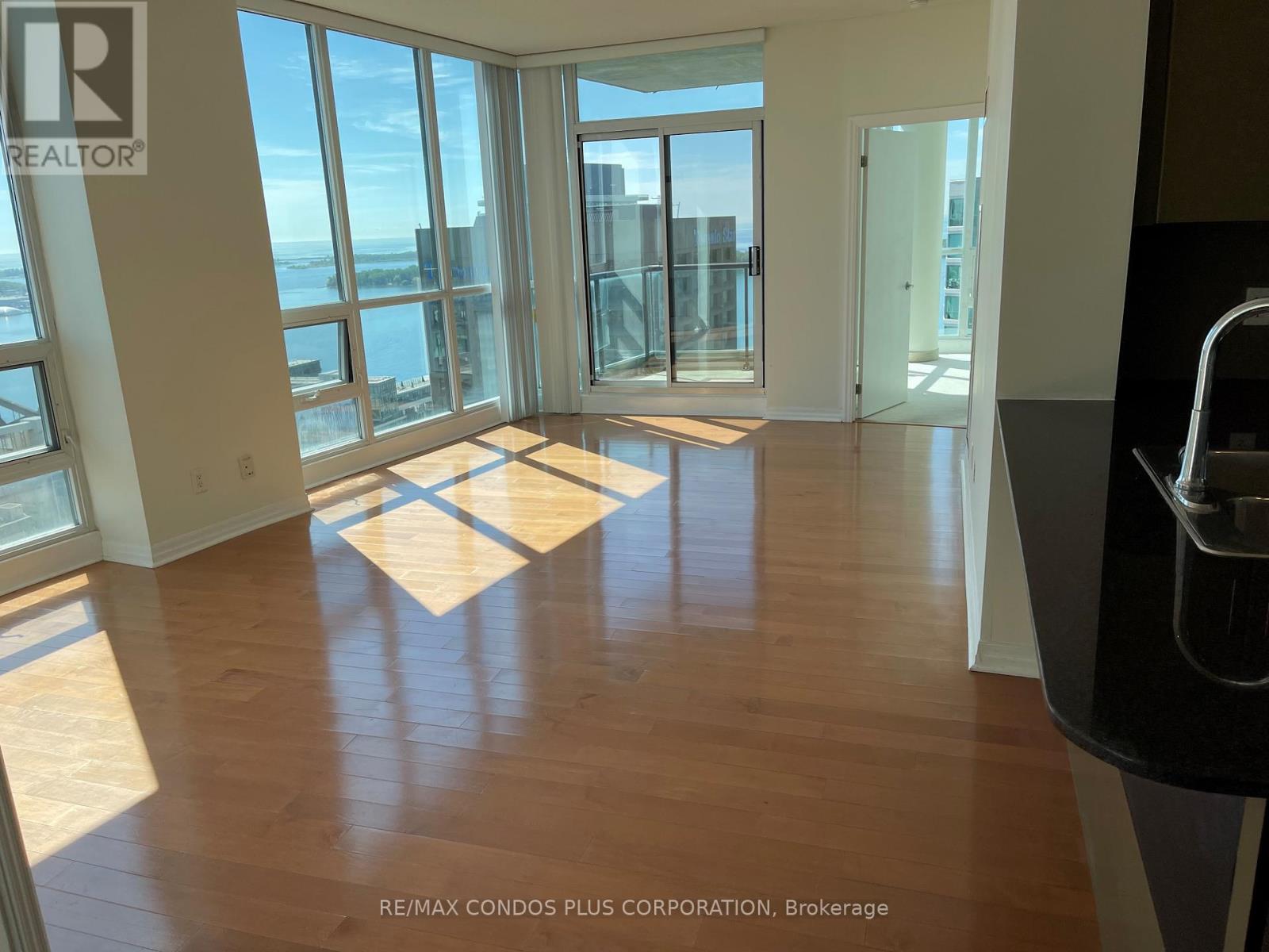 3509 - 16 Yonge Street, Toronto, Ontario  M5E 1R4 - Photo 3 - C12933984