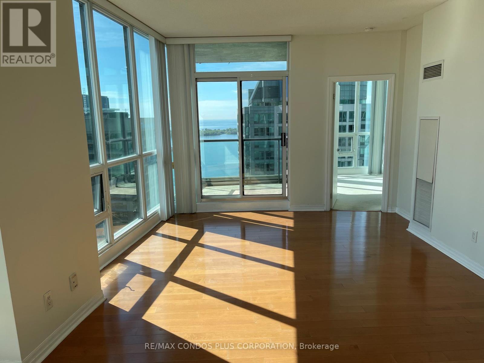 3509 - 16 Yonge Street, Toronto, Ontario  M5E 1R4 - Photo 6 - C12933984