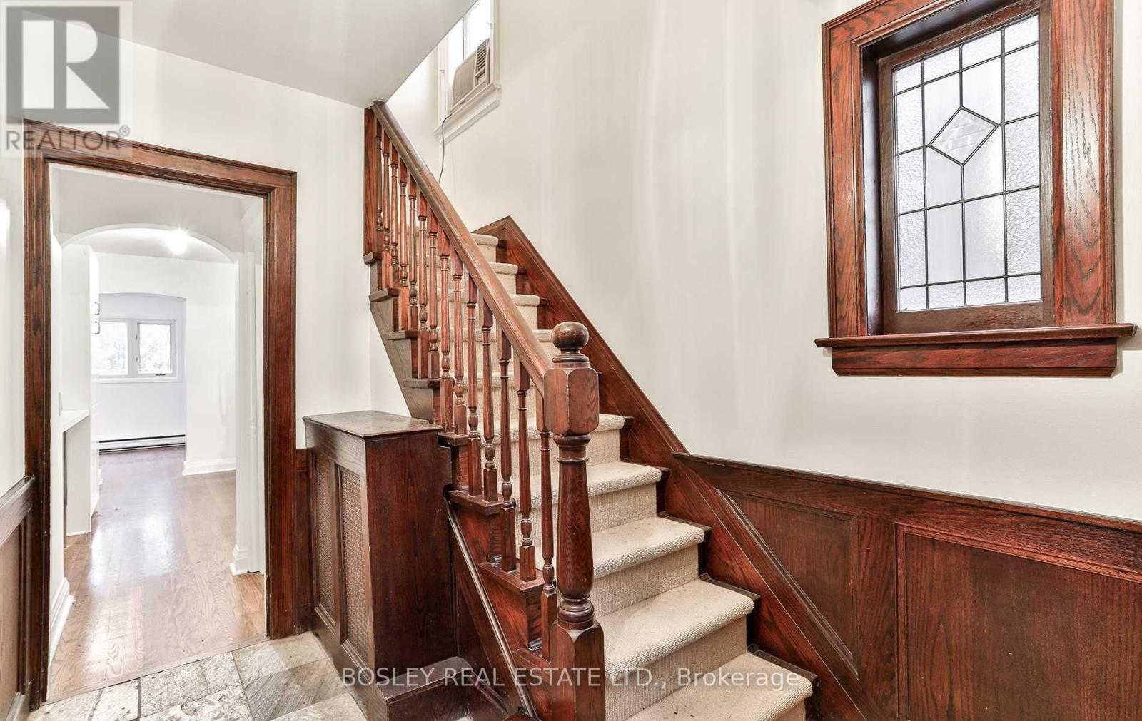 15 Rolph Road, Toronto, Ontario  M4G 3M5 - Photo 11 - C12934020