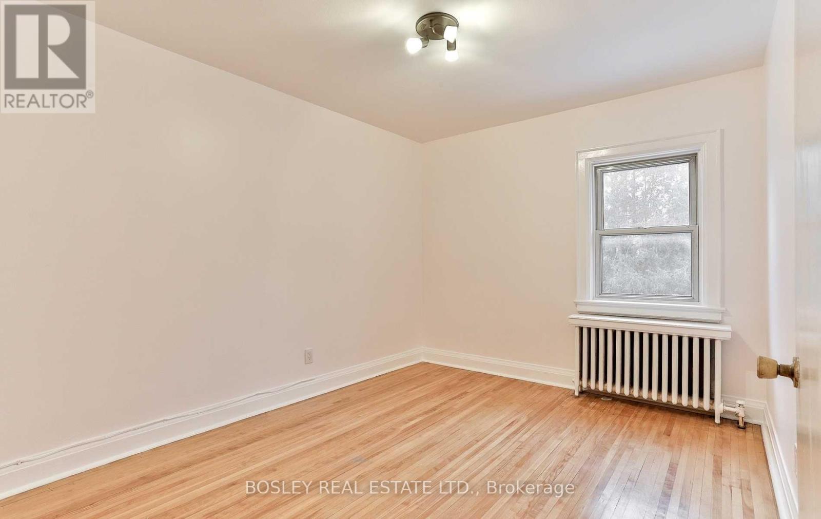 15 Rolph Road, Toronto, Ontario  M4G 3M5 - Photo 14 - C12934020