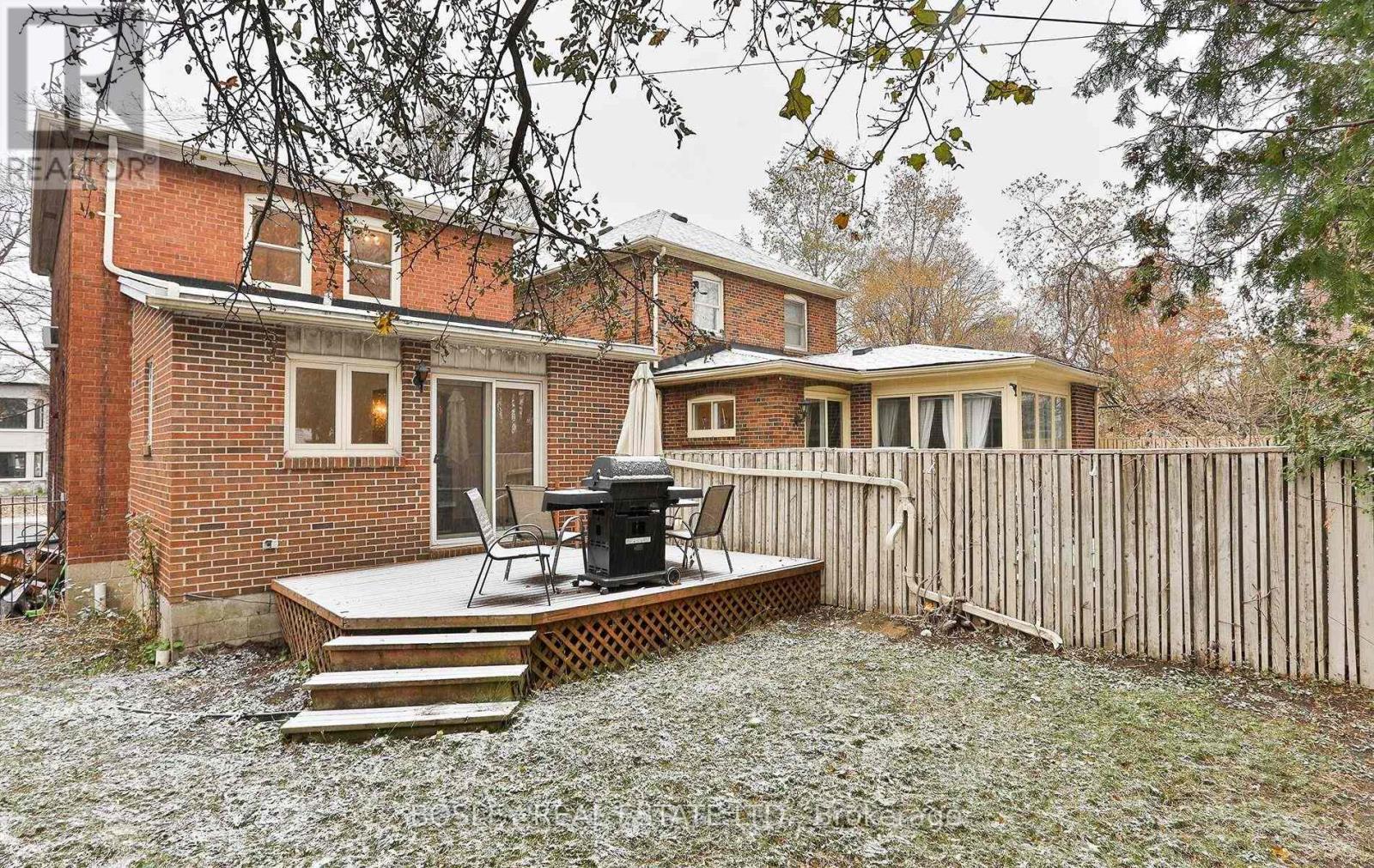 15 Rolph Road, Toronto, Ontario  M4G 3M5 - Photo 18 - C12934020