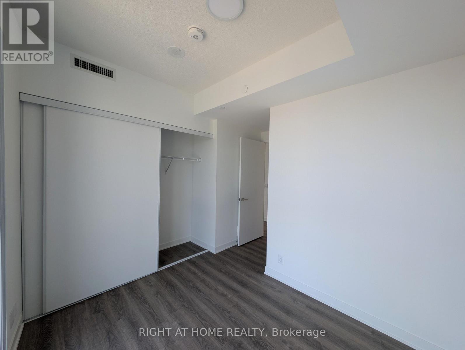 3606 - 180 Front Street SE, Toronto, Ontario  M5A 0A9 - Photo 10 - C12934056