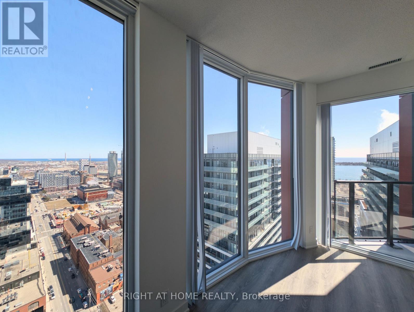 3606 - 180 Front Street SE, Toronto, Ontario  M5A 0A9 - Photo 5 - C12934056